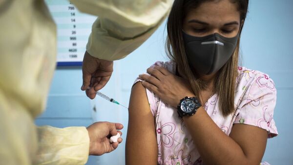 اعلام نحوه واکسیناسیون با واکسن اپی‌ واک کرونا - اسپوتنیک ایران  