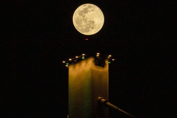 ماه کامل در آسمان عراق - اسپوتنیک ایران  