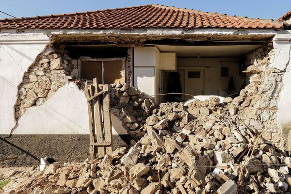 پیامدهای زلزله در شهر لاریسا واقع در مرکز یونان - اسپوتنیک ایران  