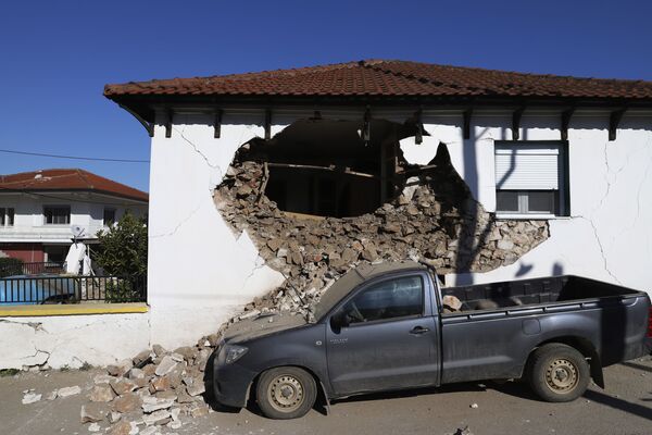 پیامدهای زلزله در شهر لاریسا واقع در مرکز یونان - اسپوتنیک ایران  
