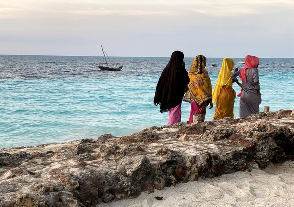 زنان در سواحل جزیره زنگبار. - اسپوتنیک ایران  
