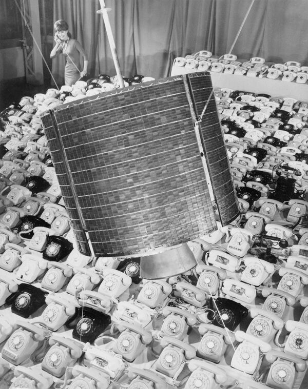 ماهواره آمریکایی «اینتلست۱» روی دستگاه های تلفن، سال ۱۹۶۵ - اسپوتنیک ایران  