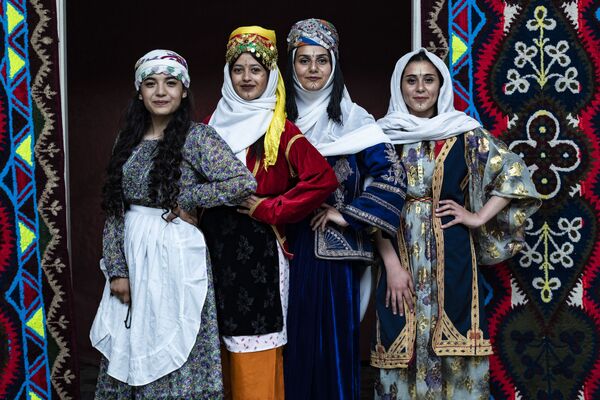 رویدادهای هفته به روایت تصویر
زنان کرد سوریه - اسپوتنیک ایران  