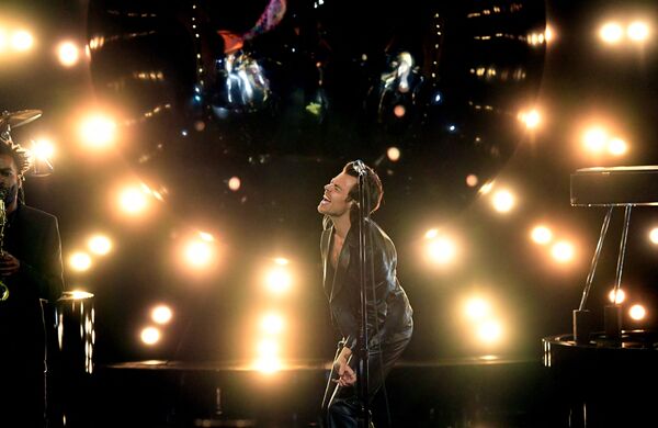 خواننده هری استایلس در مراسم جایزه  گرمی در لس آنجلس - اسپوتنیک ایران  