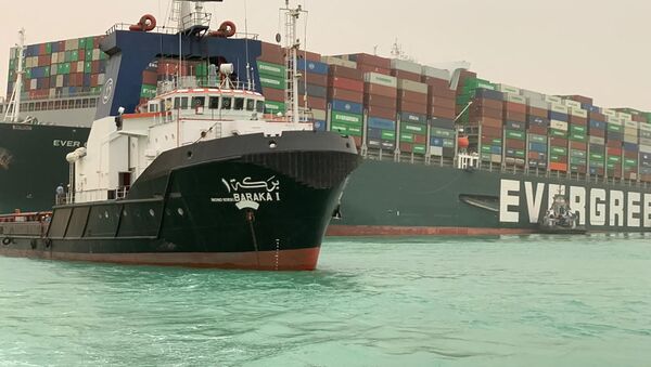 کشتی کنتینربر« اور گیون» 400 متری   - اسپوتنیک ایران  