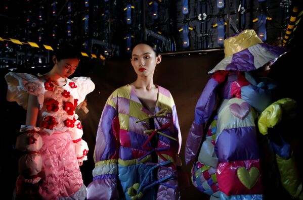 مدل ها در حال نمایش در هفته مد چین در پکن - اسپوتنیک ایران  