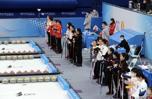ورزشکاران در مسابقات آزمایشی المپیک زمستانی 2022 در پکن - اسپوتنیک ایران  