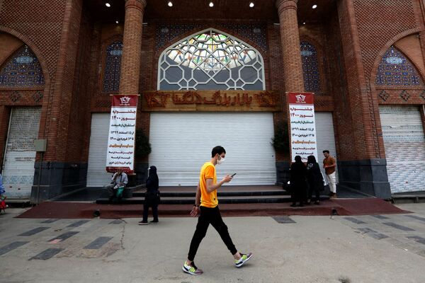 تشدید ممنوعیت‌های کرونایی در ایران
تعطیلی کسب و کار در تهران - اسپوتنیک ایران  