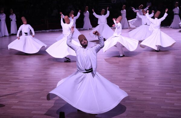 رقص های عجیب و سنتی ملل جهان
ترکیه - اسپوتنیک ایران  