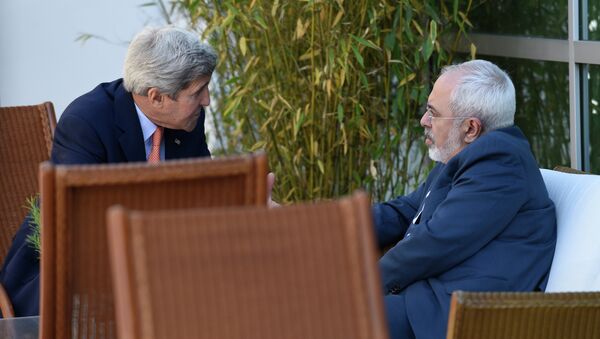 سناتورهای آمریکایی خواستار تحقیق درمورد ادعای انتقال اطلاعات به ایران از سوی کری هستند  - اسپوتنیک ایران  