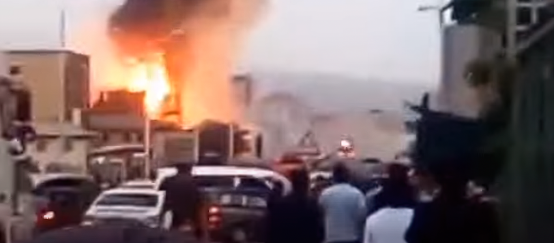انفجار قوی در جایگاه سوخت در شهر دوشنبه + فیلم - اسپوتنیک ایران  , 1920, 02.05.2021