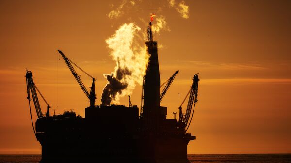 بزرگترین میدان نفتی جهان در کویت آتش گرفت - اسپوتنیک ایران  