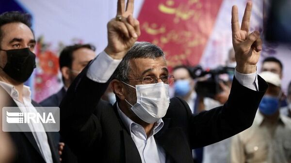 هشدار و تهدید احمدی نژاد درباره انتخابات - اسپوتنیک ایران  