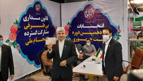 ثبت نام مهمانپرست و صادقی در انتخابات ریاست‌جمهوری ایران - اسپوتنیک ایران  