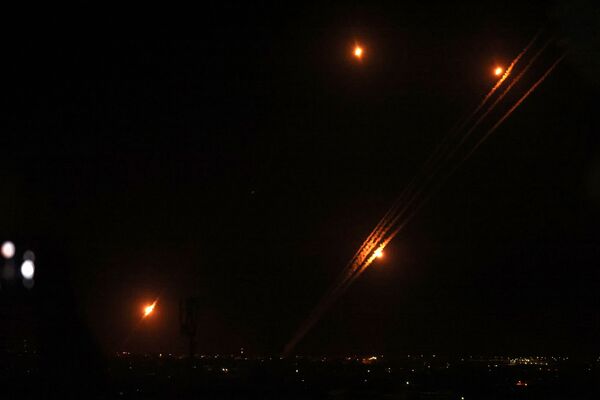 پرتاب موشک از سوی اسرائیل به غزه - اسپوتنیک ایران  