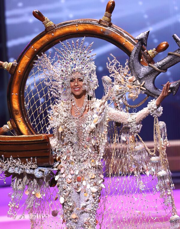 ملکه زیبایی پاناما در نمایش لباس ملی مسابقه «دوشیزه جهان ۲۰۲۱» - اسپوتنیک ایران  