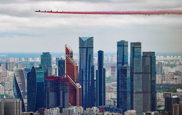 هواپیماهای سوخو ۲۵بی ام در رژه روز پیروزی در مسکو - اسپوتنیک ایران  