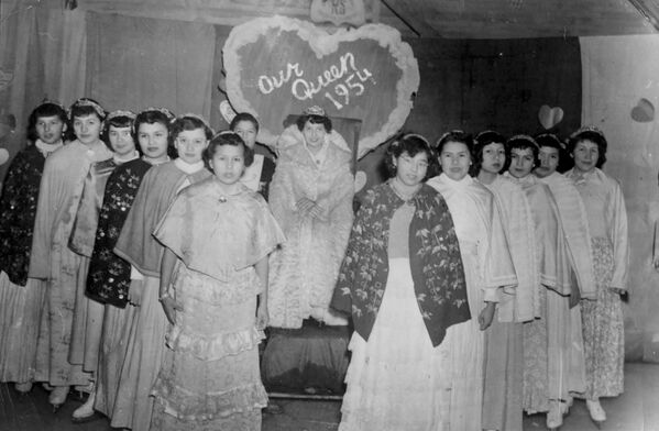 مدارس کانادایی برای ساکنان بومی
سال 1954 میلادی، مسابقه ملکه زیبایی - اسپوتنیک ایران  