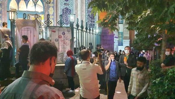 شورای نگهبان: تا زمانی که مراجعه کنندگان حضور داشته باشند، مسوولین مکلف به اخذ رای هستند - اسپوتنیک ایران  