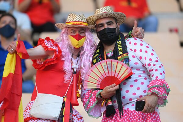 طرفداران تیم اسپانیا در مسابقات یورو 2020 - اسپوتنیک ایران  