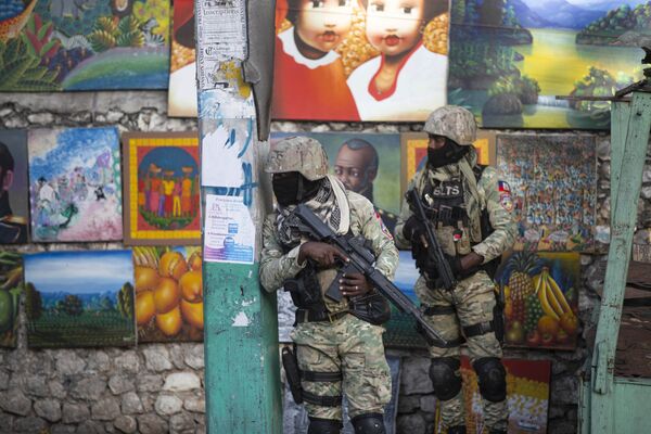 سربازان در منطقه محل سکونت رئیس جمهور فقید هاییتی  - اسپوتنیک ایران  