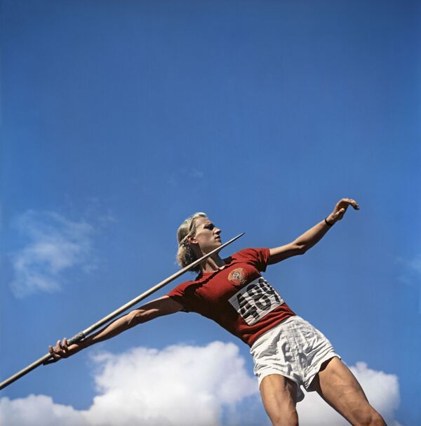 آرشیو عکس‌های هیجان‌انگیز المپیکی اسپوتنیک
ورزشکار روسیه در هلسینکی - اسپوتنیک ایران  