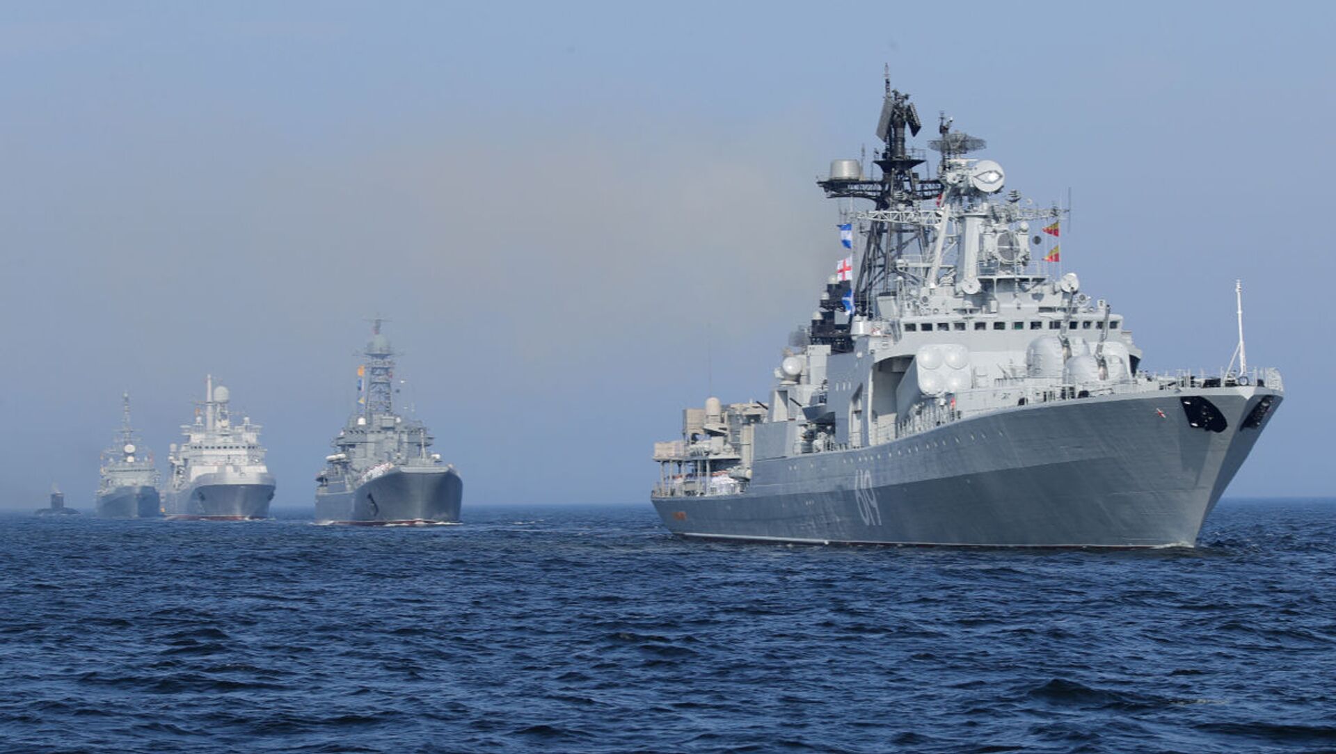 آغاز رژه اصلی دریایی نظامی به مناسبت ۳۲۵مین سال ناوگان دریایی روسیه با حضور پوتین - اسپوتنیک ایران  , 1920, 25.07.2021