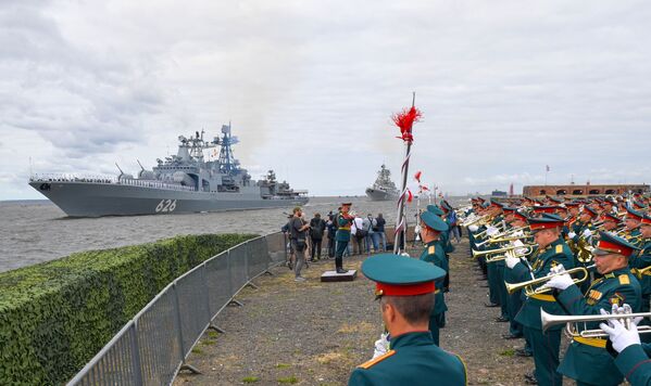 جشن روز نیروی دریایی روسیه در کرونشتاد - اسپوتنیک ایران  