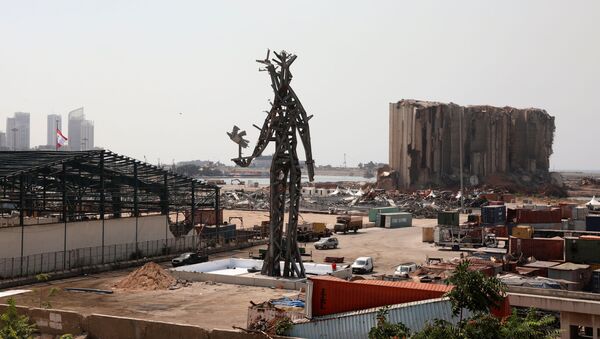 مجسمه «ژست» ساخته شده از خرابه های به جا مانده از انفجار در بندر بیروت - اسپوتنیک ایران  