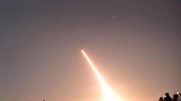 آزمایش موشک بالستیک قاره پیما توسط آمریکا - اسپوتنیک ایران  