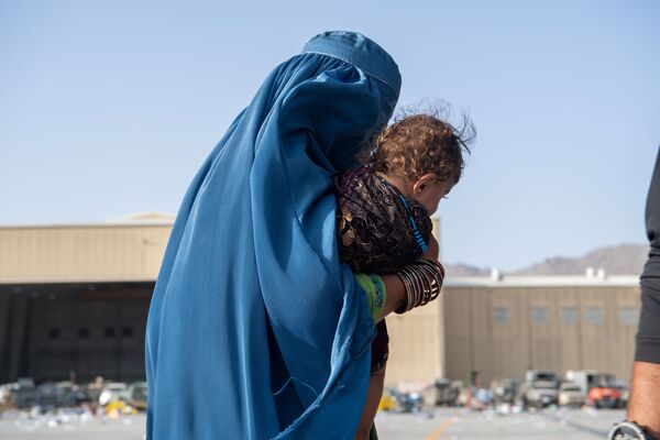 زنان افغانستان بعد ورود طالبان - اسپوتنیک ایران  