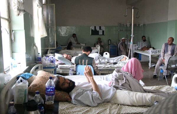 مجروحان در بیمارستان وزیر اکبر خان در کابل - اسپوتنیک ایران  