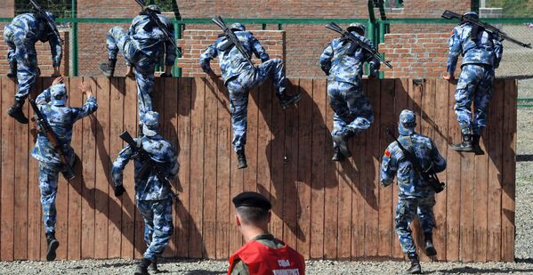 نظامیان ارتش چین در بازی های بین المللی ارتش ها «آرمیا ۲۰۲۱» در ولادی واستوک - اسپوتنیک ایران  