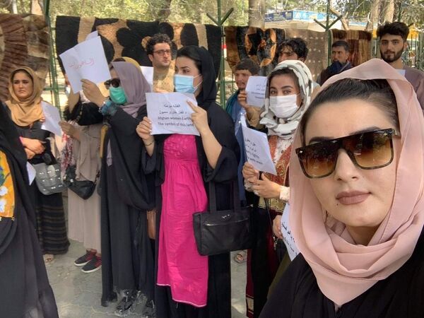 تظاهرات برای حفظ حقوق زنان در کابل - اسپوتنیک ایران  