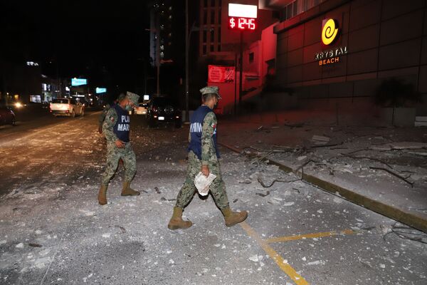 ارتش در خیابان پس از زمین لرزه قوی در مکزیک - اسپوتنیک ایران  