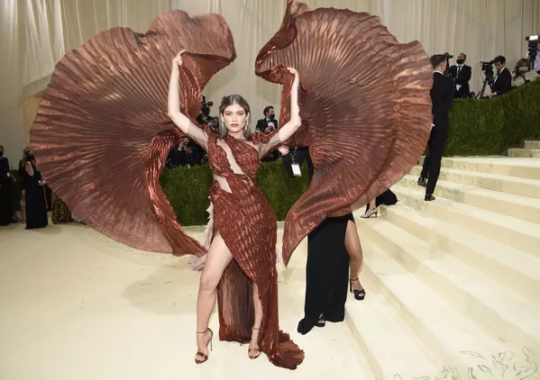 والنتینا سامپایو در Met Gala 2021 والنتینا سامپایو در Met Gala 2021 - اسپوتنیک ایران