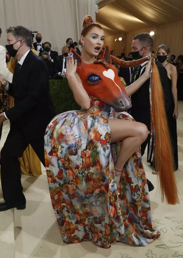 خواننده آلمانی در Met Gala 2021 خواننده آلمانی در Met Gala 2021 - اسپوتنیک ایران