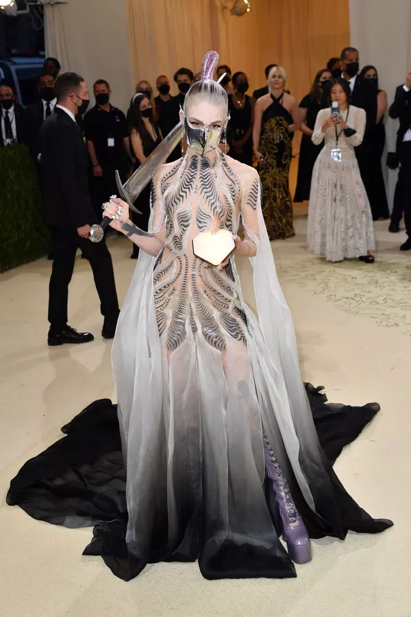 خواننده کانادایی گرایمس در Met Gala 2021 خواننده کانادایی گرایمس در Met Gala 2021 - اسپوتنیک ایران