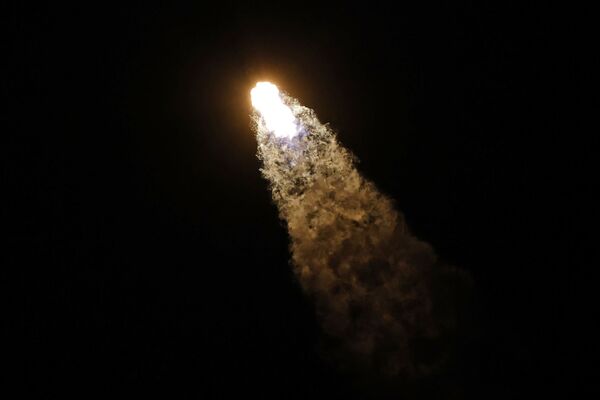 ماموریت این 4 توریست از مجموعه پرتاب ۳۹ پایگاه فضایی کندی ناسا در فلوریدا به مدار زمین فرستاده می‌شود.  - اسپوتنیک ایران  