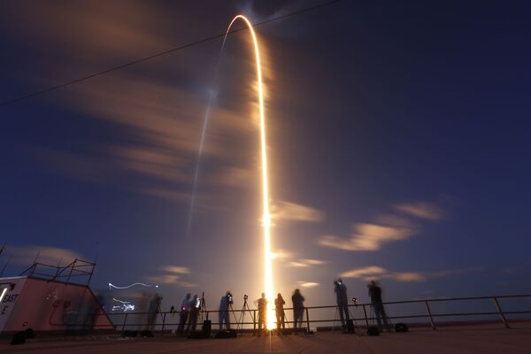 پرتاب موشک SpaceX Falcon  فلوریدا - اسپوتنیک ایران  