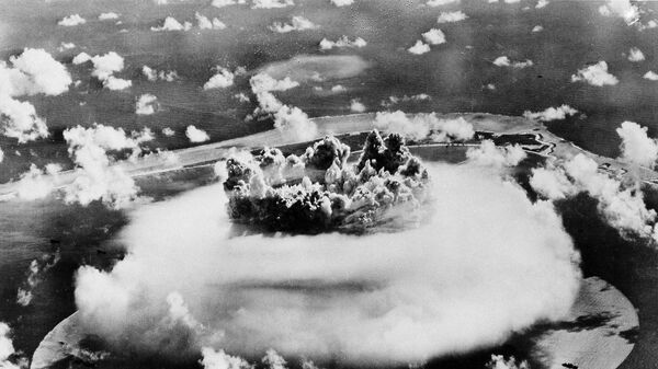 کارشناس آلمانی: آزمایش‌های سلاح‌های هسته‌ای ایالات متحده، نقض تابو و جنگ هسته‌ای را نزدیک‌تر می‌کند - اسپوتنیک ایران  