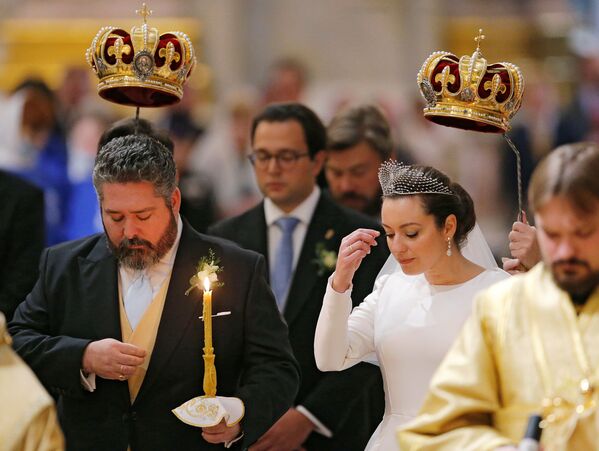 مراسم ازدواج شاهزاده گئورگی رومانوف و ویکتوریا رومانوا بتارینی در کلیسای سنت ایزاک سنت پترزبورگ - اسپوتنیک ایران  