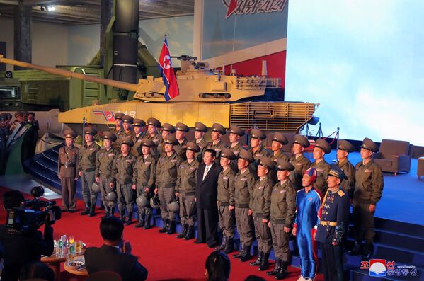نمایشگاه تجهیزات دفاعی کره شمالی.       - اسپوتنیک ایران  