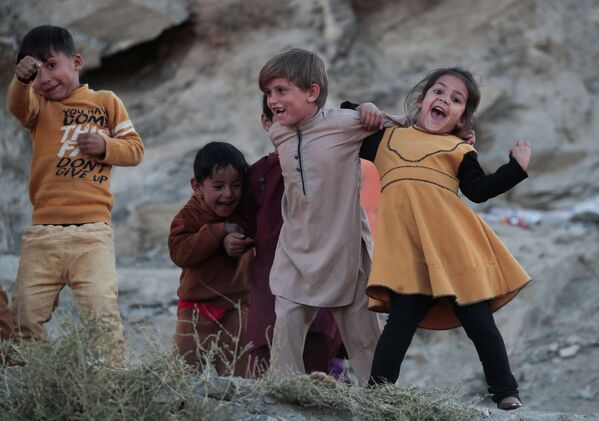 کودکان مشغول بازی در کابل  - اسپوتنیک ایران  