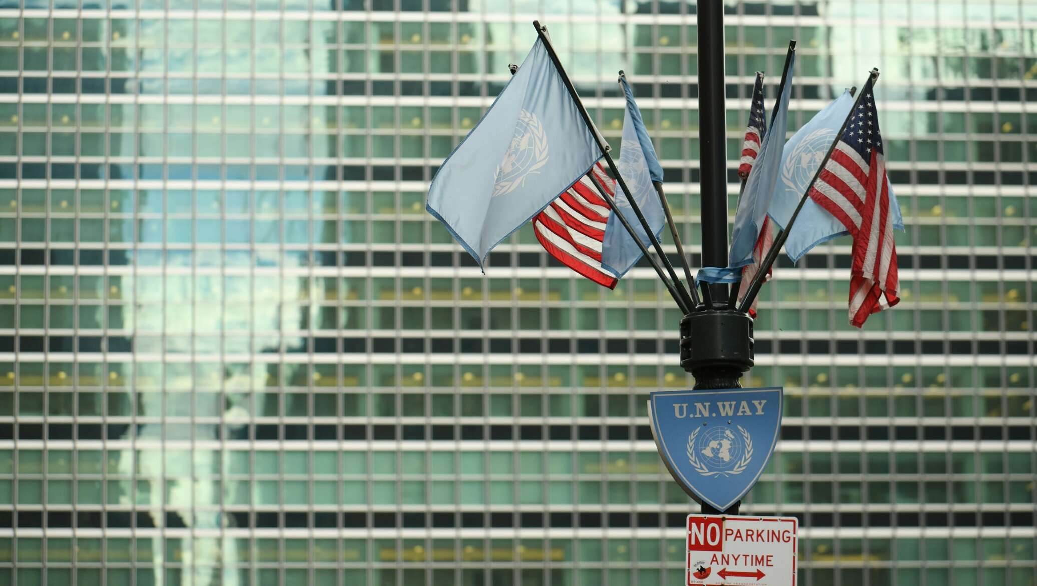 Страны признанные оон. Штаб-квартира ООН В Нью-Йорке. Здание ООН В Нью-Йорке. Совет ООН по правам человека штаб. Фархан хак ООН.