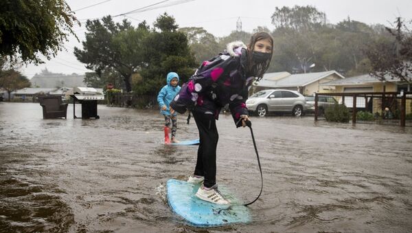 پیامدهای طوفان و باران های شدید در کالیفرنیا - اسپوتنیک ایران  