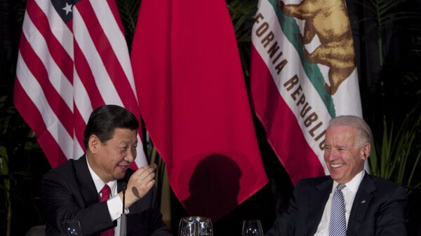 شی جین پینگ رئیس جمهور چین و جو بایدن رئیس جمهور آمریکا - اسپوتنیک ایران  