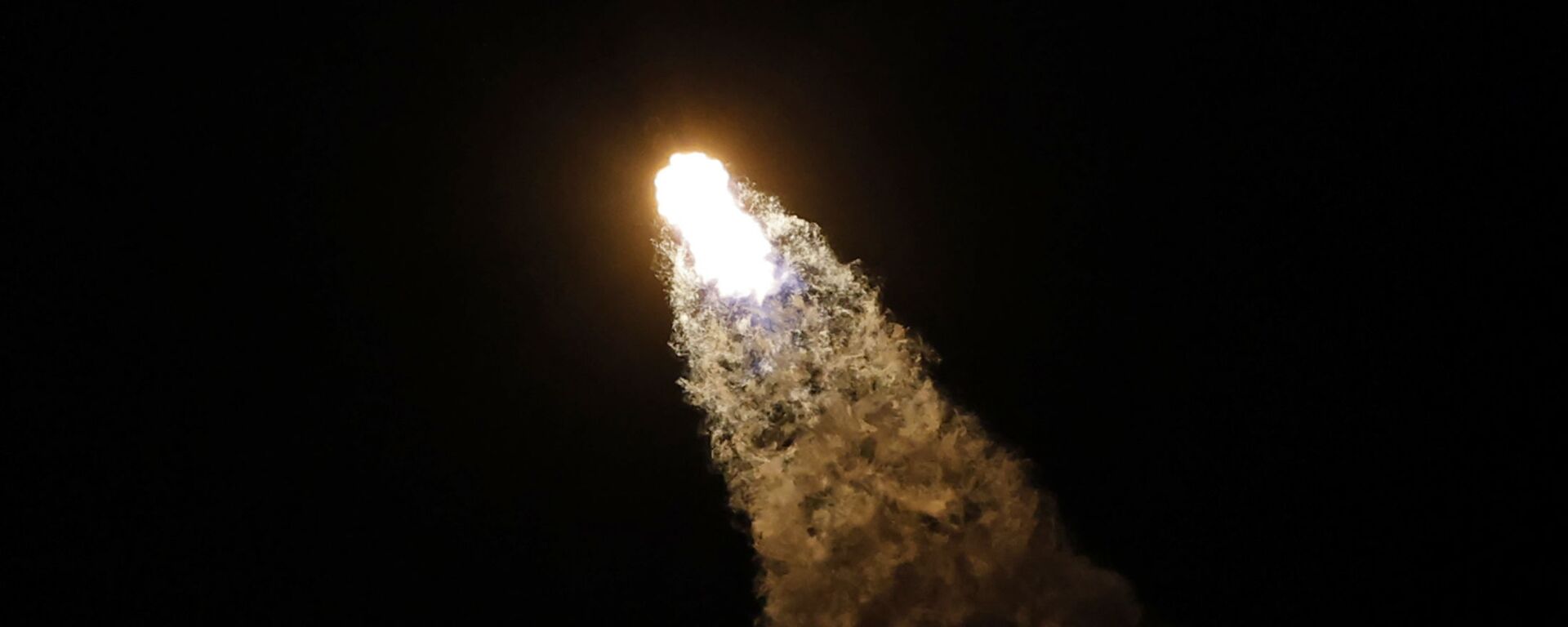 فضا پیمای آمریکاییکرو دراگون در  ایستگاه فضایی بین‌المللی لنگر انداخت + ویدئو - اسپوتنیک ایران  , 1920, 17.04.2022