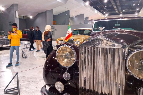 موزه خودرو های کلاسیک تهران - اسپوتنیک ایران  