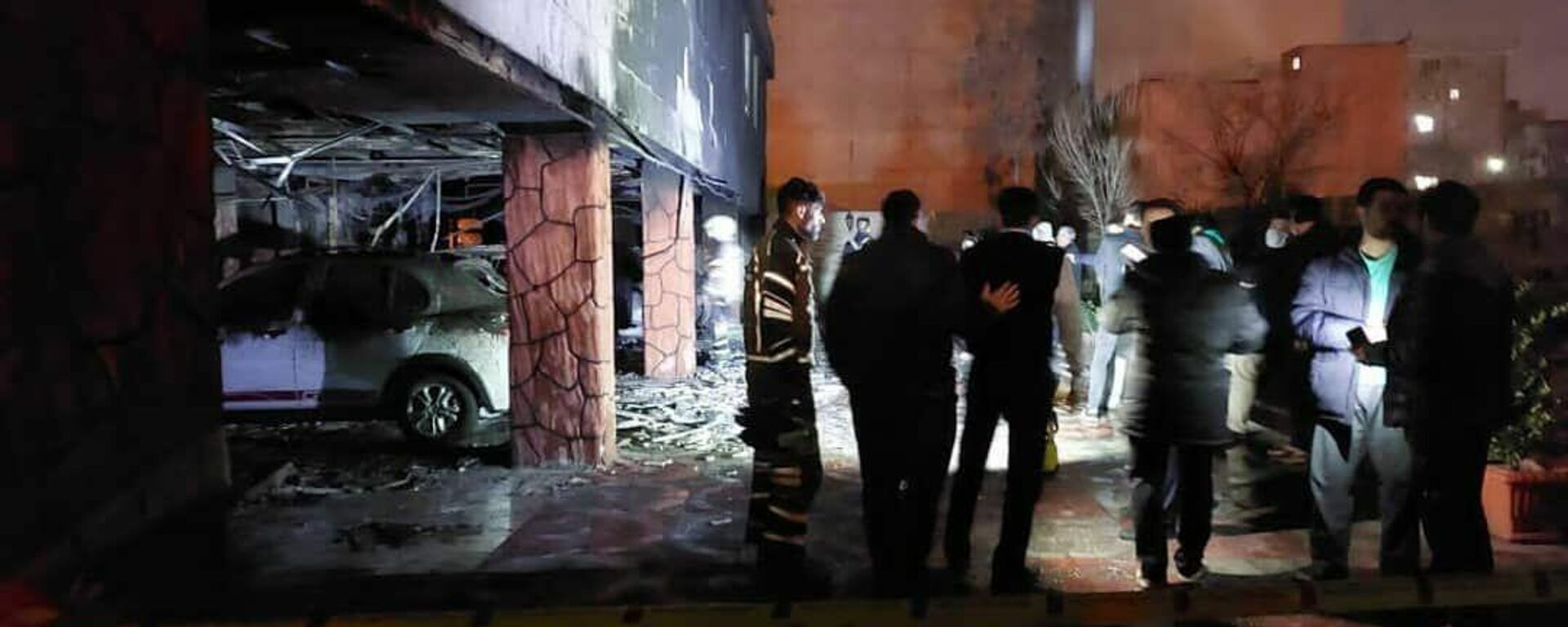  آتش‌سوزی در یک مجتمع مسکونی در تهران  - اسپوتنیک ایران  , 1920, 18.04.2022